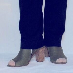 Juice Army Green Sandal made in Italy